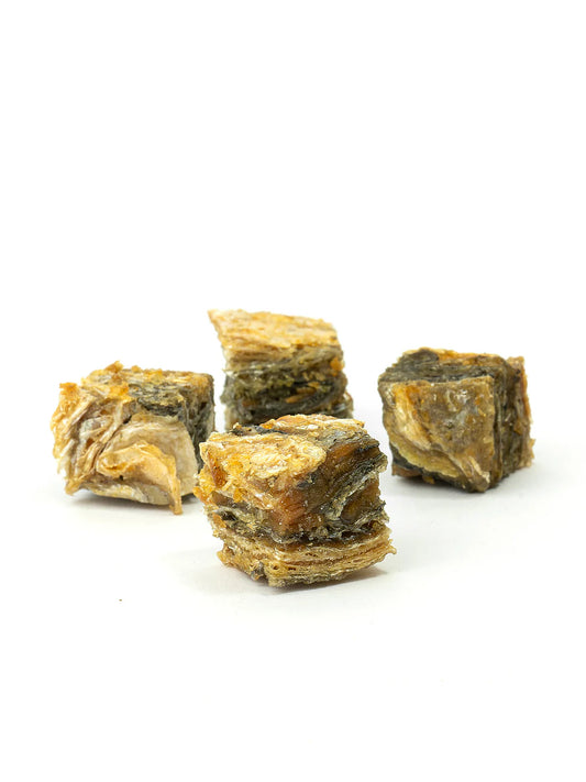 Skippers Salmon Skin Cubes 70g